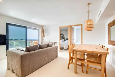 Plano de An apartment with an ocean view