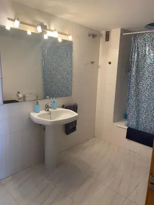 Un baño de Camí 59