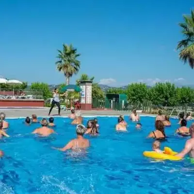 ZEcamping 3 familial piscine club enfant animaux acceptés animations