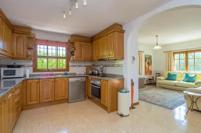 Una cocina o zona de cocina en Villa Molino piscina BBQ