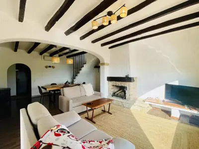 Zona de estar de Villa Mediterranea by Costabravaway