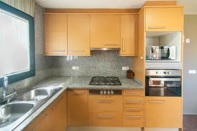 Una cocina o zona de cocina en WELCS CASA 231 PDA con piscina
