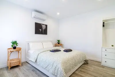 Cama o camas de una habitación en Salatan Apartments, Plaza Paris