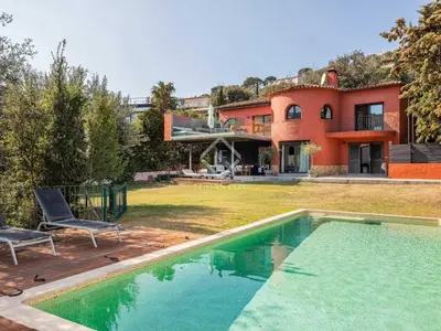 Piscina en o cerca de Beautiful Villa in Sa Riera Begur