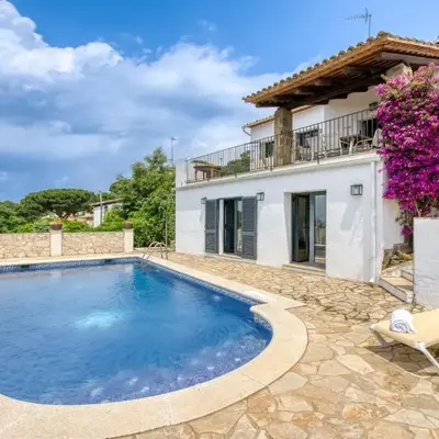 Holiday Home Villa Lumière by Interhome