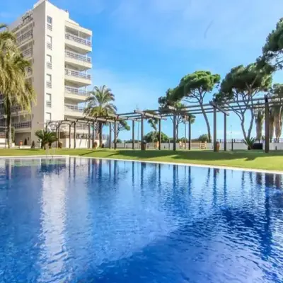 Beachfront Apartment with Pool and Garden S Abanell Blanes