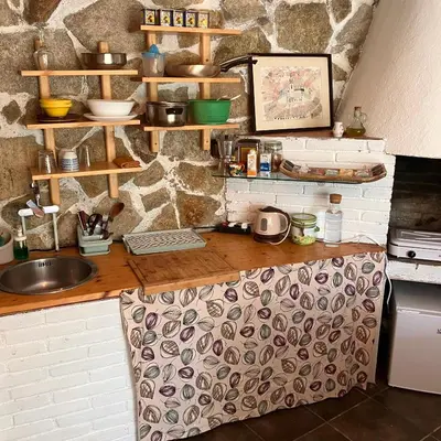 Una cocina o zona de cocina en Estudio limonero en Sant Cebriá de Vallalta 20' playa