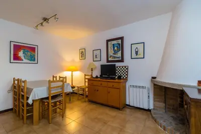 Una televisión o centro de entretenimiento en H-2 CALELLA DE PALAFRUGELL 4 Pax