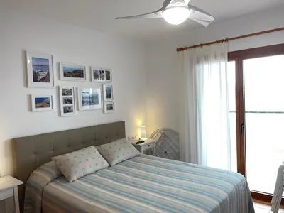 Cama o camas de una habitación en P-1 CALELLA DE PALAFRUGELL 4 PaX