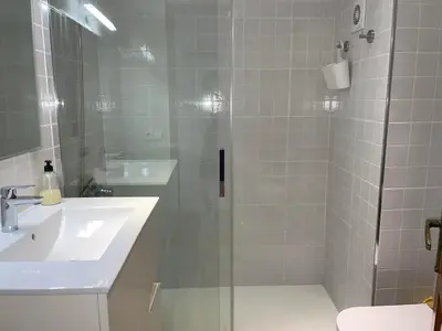 Un baño de P-1 CALELLA DE PALAFRUGELL 4 PaX