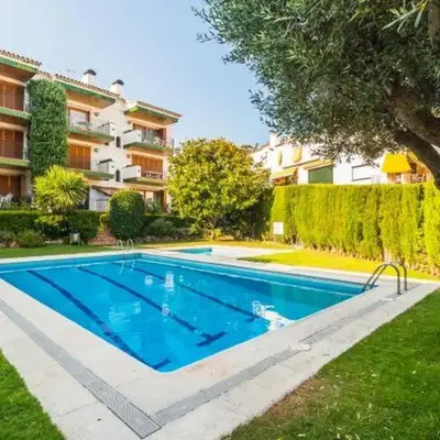 P-1 CALELLA DE PALAFRUGELL 4 PaX