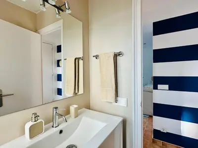 Un baño de Cliper G3
