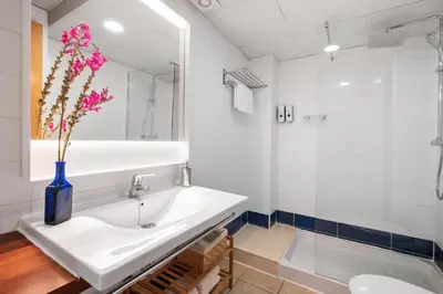 Un baño de Labarbara Palamós Apartament