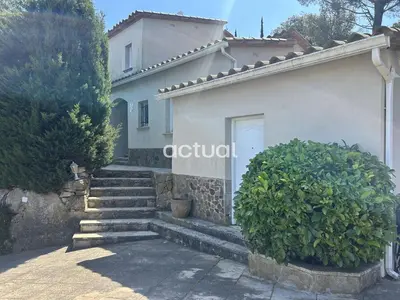 Edificio en el que se encuentra la casa o chalet