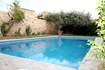 Piscina en o cerca de Casa Can Vinyes