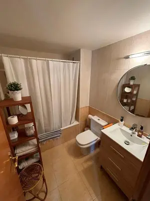 Un baño de Amplio apartamento de 2 dormitorios en el casco antiguo de Tossa
