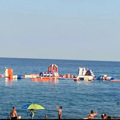 Blanes a pie de playa s'abanell