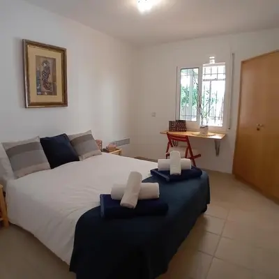 Cama o camas de una habitación en Villa 10 people, 150 m from the sea, pool and garden