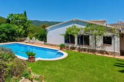Piscina en o cerca de Vila Sota Les Estrelles