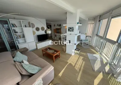 Una cocina o zona de cocina en Cannes 14-2