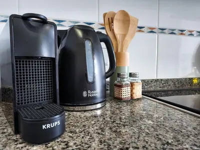 Utensilios para hacer té y café en Apartment Costa Brava, SEAview! Nearby beach Lloret de Mar