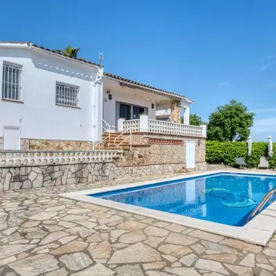 P37 Villa