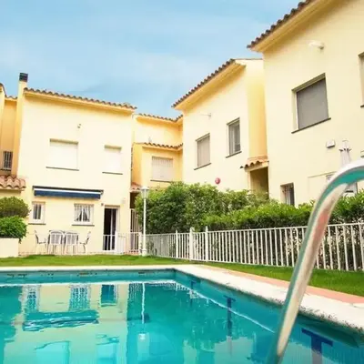Villa Nuria by HR COSTABRAVA