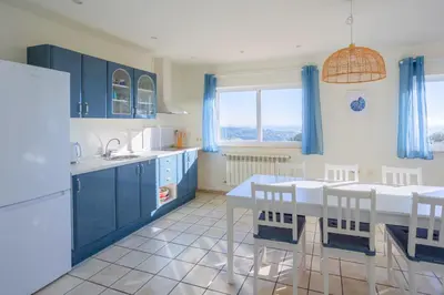 Una cocina o zona de cocina en Lemon-Azul-CostaBrava