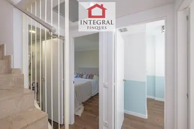 Certificado, premio, señal o documento que está expuesto en Apartament Terra de Mar