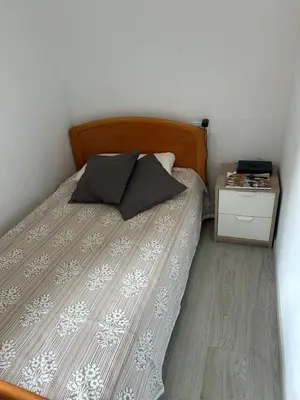 Cama o camas de una habitación en BRAVAHOLIDAYS-420-COLON, 2nd LINE BEACH, WIFI