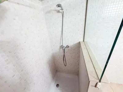 Un baño de Ideal Aparmennts
