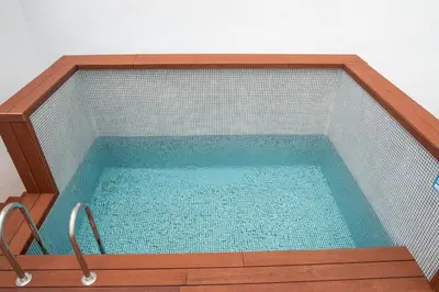 Piscina en o cerca de casa nueva de pueblo con piscina y barbacoa