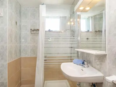 Un baño de Apartment Vedute Belle by Interhome