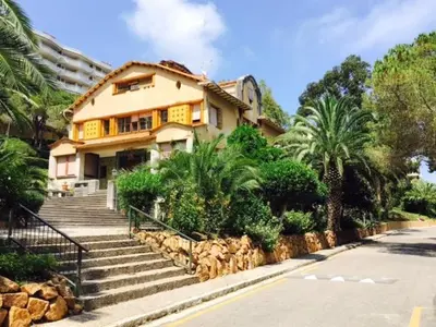 Edificio en el que se encuentra el apartamento
