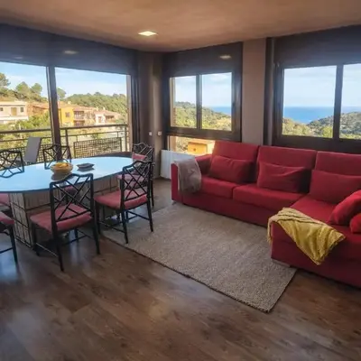Lovely Duplex in Begur with Sea View