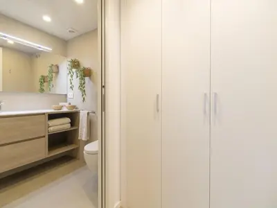 Un baño de Seafront Apartment in Calella with Beach Access