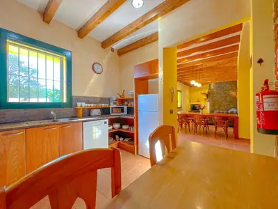 Una cocina o zona de cocina en Holiday Home in Palamós near the Beach