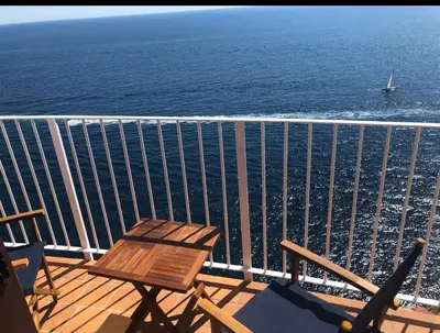 Un balcón o terraza de Fantástico apartamento, vistas de barco
