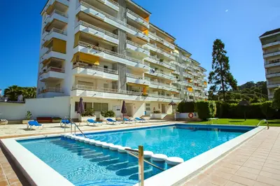 Piscina en o cerca de AL50 Apartamento playa Fenals