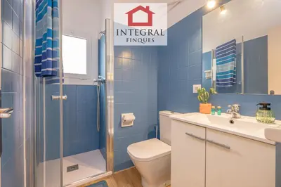 Un baño de El Refugi de Mar