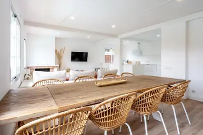 Una cocina o zona de cocina en Hauzify I Casa Montjuïc
