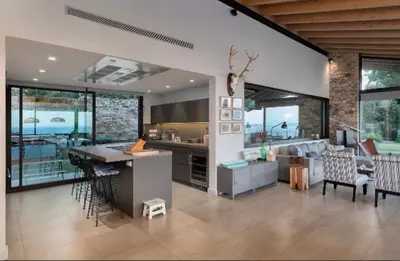 Una cocina o zona de cocina en Villa Begur