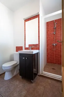 Un baño de Villa Auba Lloret