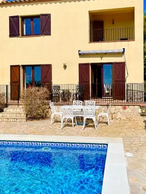 Piscina en o cerca de Villa Tranquila Large luxury 3 bedroomed 2 bathrooms private Villa with pool and Sea Views in Calonge Sant Antoni de Calonge