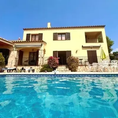 Villa Tranquila Large luxury 3 bedroomed 2 bathrooms private Villa with pool and Sea Views in Calonge Sant Antoni de Calonge