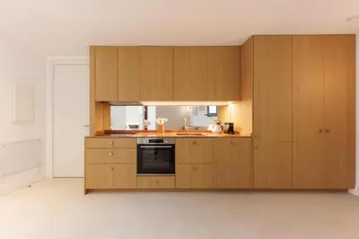 Una cocina o zona de cocina en Bravissimo Vivaldi 4D, Monthly Apartment