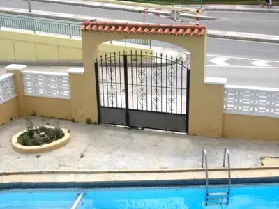 Piscina en o cerca de Apartamento Pineda de Mar en Primera Línea