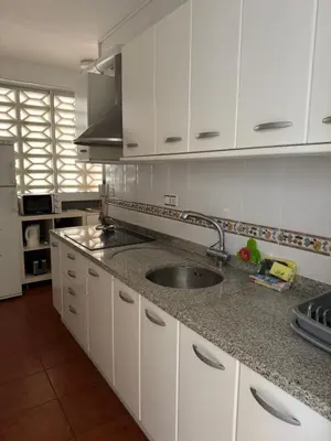Una cocina o zona de cocina en Apartamento Pineda de Mar con Vistas al Mar