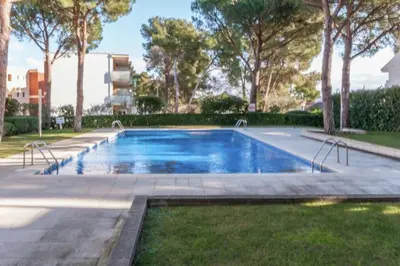 Piscina en o cerca de Apartament en la Fosca Palamos mar y piscina