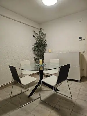 Plano de El PI Apartamento con jardín a 2 minutos playa y 2 minutos centro